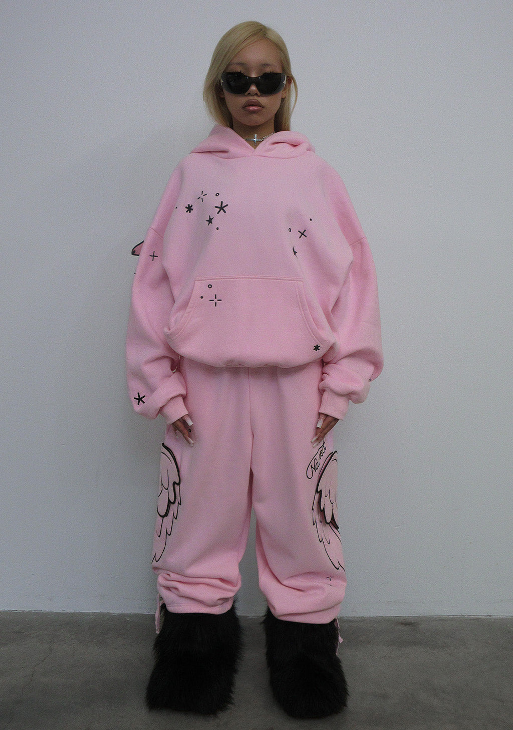 STITCH WINGS OVERSIZED SWEATPANTS BABY PINK (DETACHABLE WINGS)